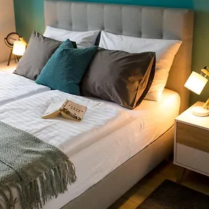  Apartment Fe